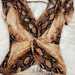 Womens clothes smalls and medium mostly new